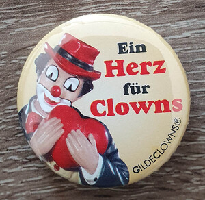 Button1   Ein Herz für Clowns