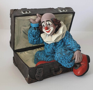35663   Kofferclown, blaue Jacke, klein   1996