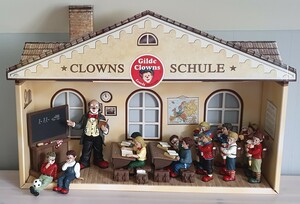 35973   Kleine Schulklasse für Geschäftskunden   2004