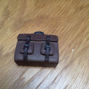 35981   Kleine Schultasche   2004