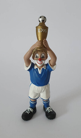 35058.B   Champion, blau/weiß, goldener Pokal zur WM 2006   2006