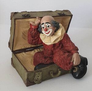 35664   Kofferclown, rote Jacke, klein   1996