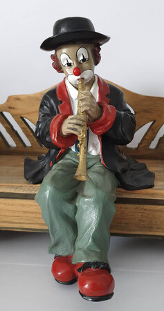 35500   Regalsitzer Klarinettist   1995