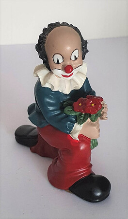 35619.B.2   Blumenfreunde, kniend   1996