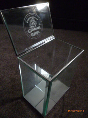 39022   Sammelvitrine   1998