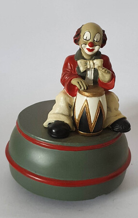 35671   Spieldose Trommler   1996