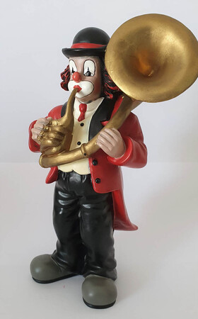 35758   Tubaspieler   1998